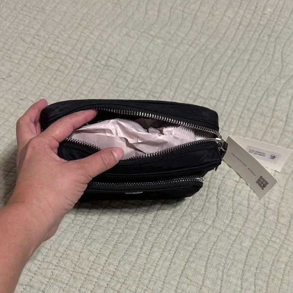 NWT Tory Burch Black Virginia Mini Crossbody Bag - Picture 3 of 5